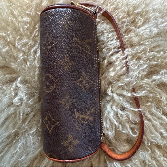 Louis Vuitton Monogram Mini Papillon Pochette - Picture 3 of 9